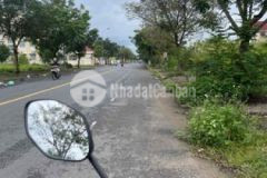 Lô đất nền ngay chợ hưng long 100m2 đường nhua 22m