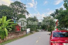 Bất động sản mặt đường