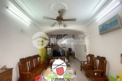 Hiếm nhà bồ đề 2 mặt ôtô 7 chỗ vào nhà, 3 mặt thoáng, gần cầu chương dương.