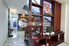 Nhà bán, hoàng văn thụ, 4 x 11m, 2 pn btct, 5.6 tỷ, phú nhuận