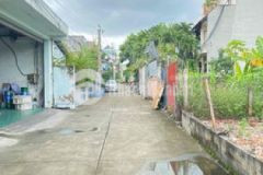 Đất ngã 4 ga ngang 7x23 xây trọ khu xưởng