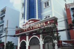 Khách sạn lớn 12x20m dương quảng hàm gò vấp