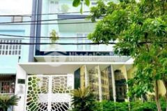 Bán biệt thự đẳng cấp dt 12x24m cn 288m2 ở quận 7