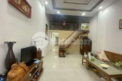 Cần bán nhà kiệt đường cách mạng tháng 8