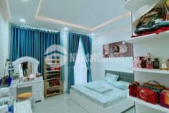 Nhà hẻm 4m ba vân dt 75m2 hấp dẫn 80 triệum2