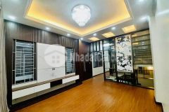 Bán gấp nhà văn quán. ôtô đỗ. 2 ban công trước sau. 100m tới hồ. 4 tầng. 5.05 tỷ