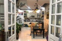 Bán nhà hoàng hoa thám. ba đình. dt 40mx 4t, mt 4,5m. giá 4,5 tỷ,