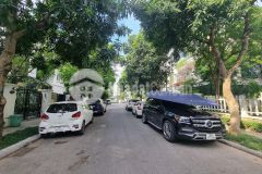 Bán biệt thự vinhomes reverside quận long biên 120m 4 tầng măt tiền8m 34,5 tỷ 1 căn duy nhất