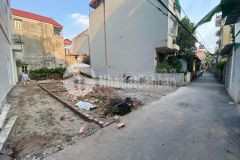 Bán đất gần trường cấp 3 thạch bàn, ôtô vào nhà, ngõ thông, lô góc.