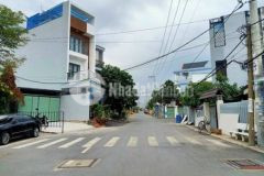 Nhà phố 4 phòng ngủ hẻm 1368 đường lê văn lương