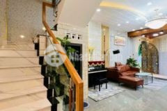 Xc bán gấp mt hoàng dư khương q10 3 5x14m 5 tầng