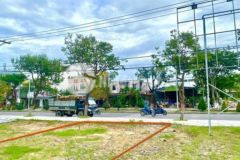 Đất mặt tiền cm tháng 8 kinh doanh buôn bán