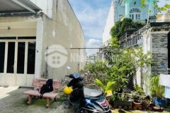 Bán lô đất ngộp bank hẻm xe hơi bà điểm hóc môn