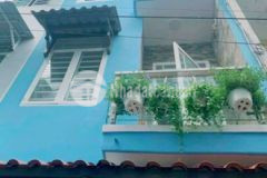 Bán nhà một trệt 2 lầu nhà mới vào ở ngay