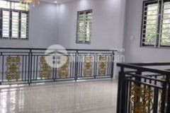 Nhà xưỡng văn phòng mới cần bán dt 10x22 đúc 1lau