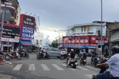 Bán nhà mặt tiền vip quận bình thạnh, dt 128m2, ngang 8m.