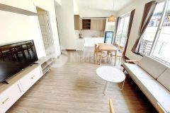 Cho thuê căn hộ 1 khách 1 ngủ tại kim mã ba đình. view hồ ngọc khánh