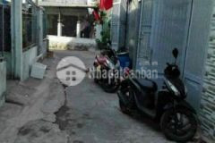 Nhà 2 lầu 1 trệt và 3 phòng trọ q12 giá 4 tỷ 7