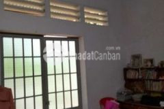 Nhà mặt tiền lộ thông dt 136m2 giá 550trieu