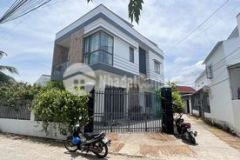 Nhà đẹp 2 mặt tiền hẻm cf ngọc bích