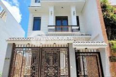 Nhà trệt 2 lầu kdc nam long đối diện công viên