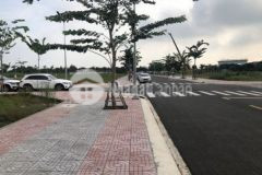Cần sang nhượng lô đất mặt tiền đường nhựa