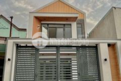 Nhà sổ riêng thổ cư gần cây xăng 26