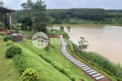 Đất view hồ giá rẻ đường rộng rãi