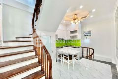 Bán nhà đẹp 5 tầng kinh doanh đỉnh, ngõ thông, ô tô 7 chỗ vào nhà, văn quán hà đông