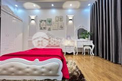 Nhà đẹp lô góc nguyễn đức cảnh, 53m2, mt 6m chỉ 5 tỷ được ngõ ô tô.