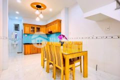 Bán nhà huỳnh văn nghệ, tân bình, 3 tầng, 3pn, hxh, mới ở ngay