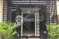 Nhà đẹp lô góc 4pn 49m2 tiện ích bủa vây sát mặt tiền trần khát chân quận 1 chỉ 9,9 tỷ.