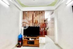 Nhà 3 tầng dân xây sau trường c3 thạch bàn 2 6 tỷ