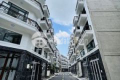 Kẹt tiền vay bank bán gấp nhà 1t3l hẻm xe hơi 4pn