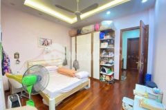 Bán nhà phân lô kđt đền lừ 70m2 5 tầng 15 tỷ