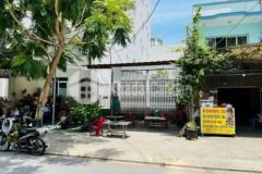 Nhà cấp 4 dt 4 5x23m mặt tiền lê thị chợ p pt q7