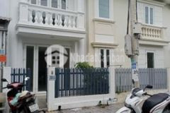 Nhà rẻ nhì cát tường phú sinh 1t1l giá 1 250tr