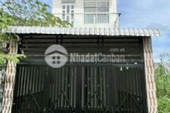 Nhà trệt lầu trục chính hẻm lt12 20 cách dhyd 800m