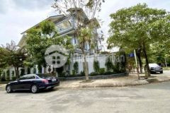 Biệt thự góc 2 mặt tiền khu sadeco phước kiển a