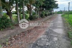 Kẹt tiền trả nợ bán đất cặp lộ nhựa shr chính chủ