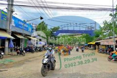 445tr tây ninh rớt nhựa đối diện chợ 20m thông