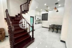 Bn pháo đài láng 50m ra oto tránh giá 5 2 tỷ