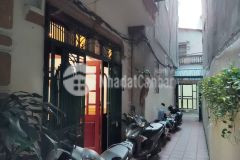 Hiếm bán nhà chùa láng, 40m, 4t, 4m, 4 ngủ. sát phố.