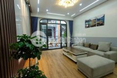 Bán gấp nhà phố nguyễn khánh toàn,cầu giấy,2 thoáng,42m,5t,giá 5.8 tỷ.lh 0966866250