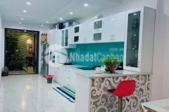 Ms 149 cần bán gấp nhà đẹp 1t2lầu đường ngô đức kế có 4 phòng.