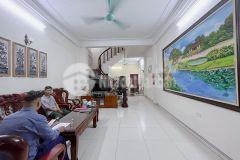 Bán nhà ngô gia tự phân lô ôtô 62m2, 2 thoáng nhỉnh 4 tỷ long biên