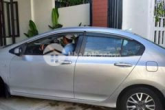 Bán nhà kiệt ô tô 7 chỗ giá chưa tới 3 ty