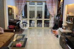 Cho thuê biệt thự 9x11m, hoa sứ,4pn5wc. cách siêu thị coop mark 100m