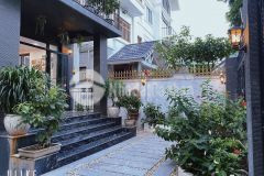 Biệt thự sân vườn đường cầu giấy siêu rẻ 190m2 4t mt 10m gara giá chỉ 35 tỷ