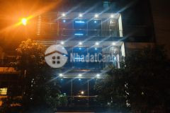 Bán nhà mặt phố khu vực vip, kinh doanh tốt, giao thông thuận lợi